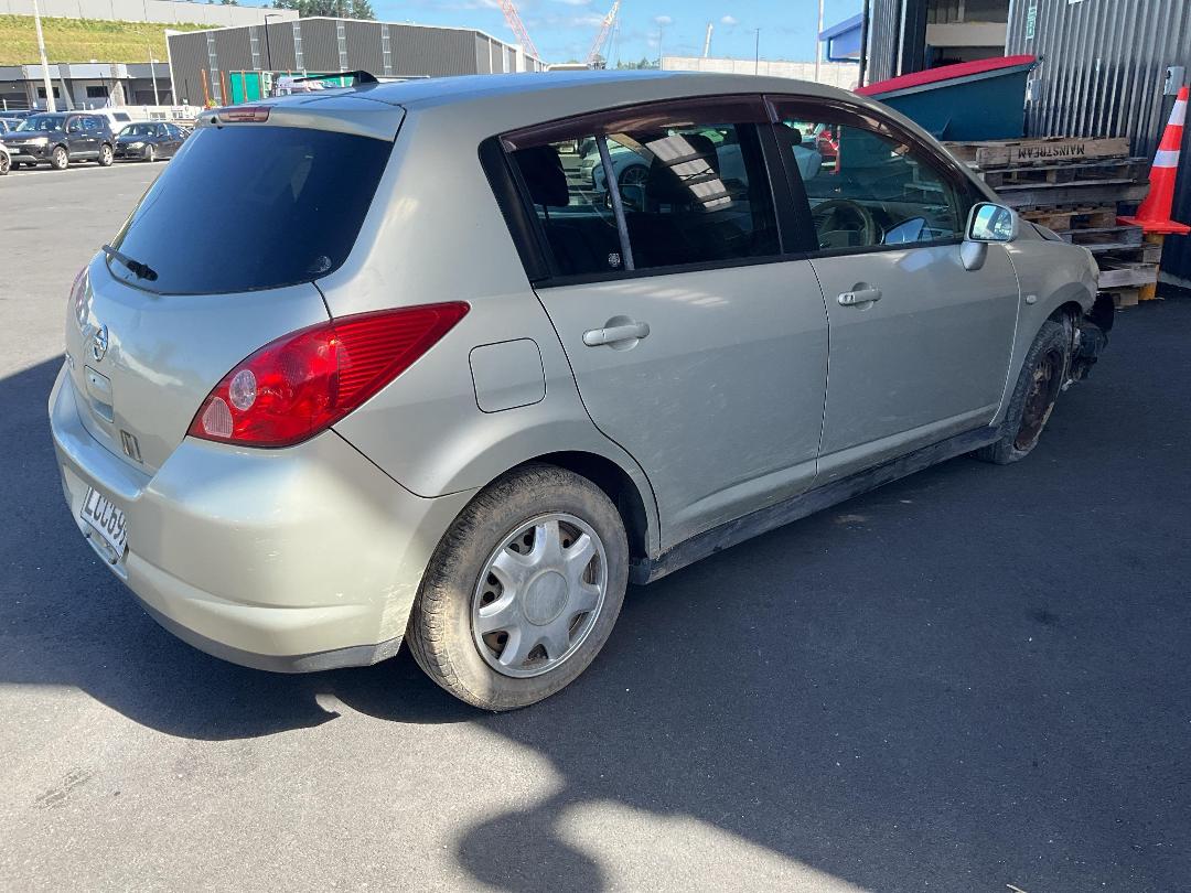 Photo '4' of Nissan Tiida Photo '4' of Nissan Tiida