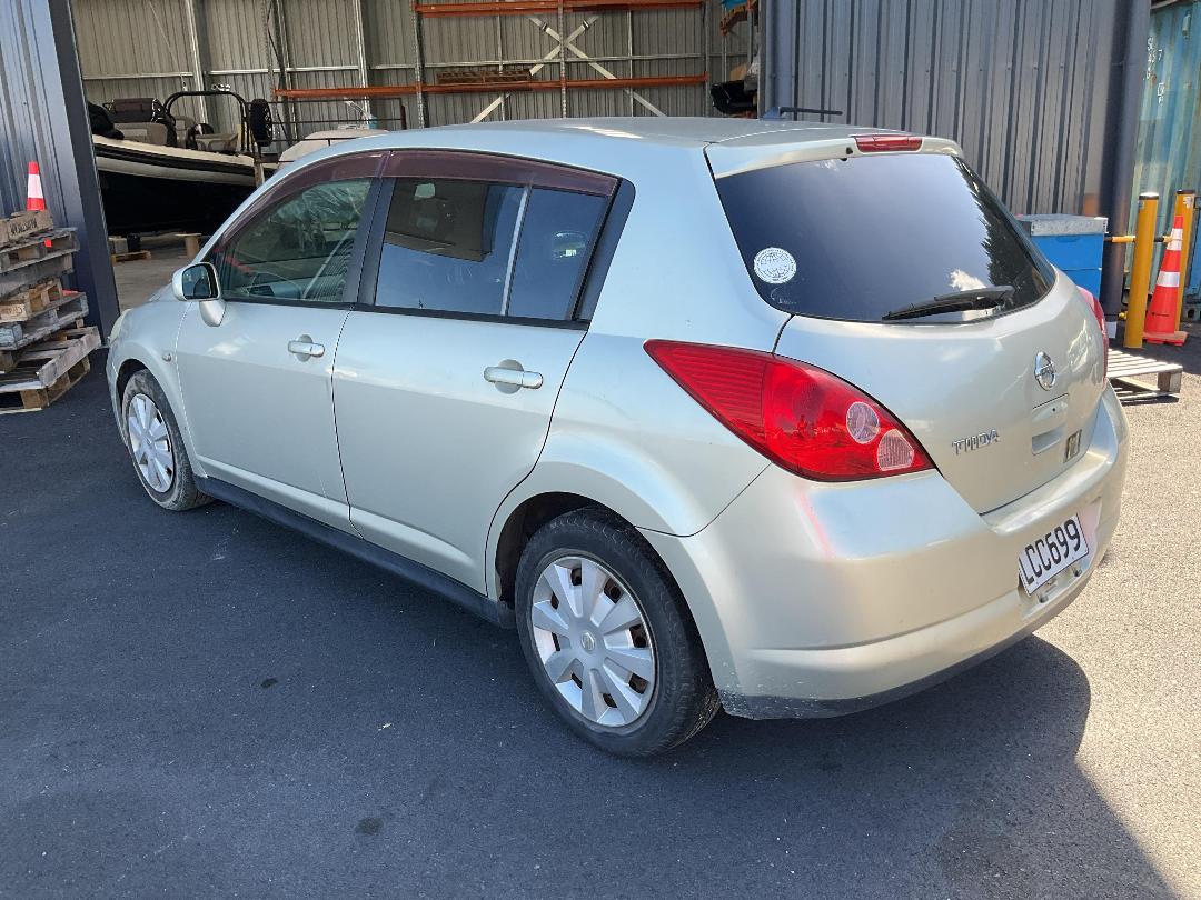 Photo '3' of Nissan Tiida Photo '3' of Nissan Tiida