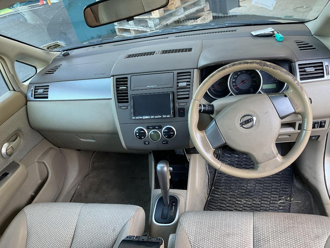 Photo '17' of Nissan Tiida Photo '17' of Nissan Tiida