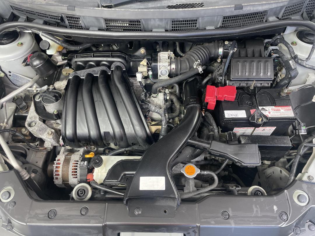 Photo '13' of Nissan Tiida Photo '13' of Nissan Tiida