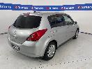 Thumbnail '7' of Nissan Tiida