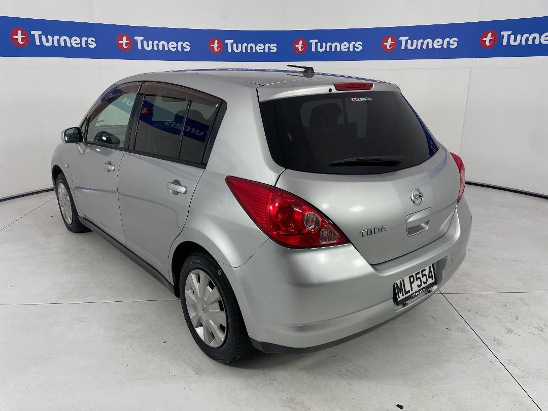 Photo '5' of Nissan Tiida Photo '5' of Nissan Tiida