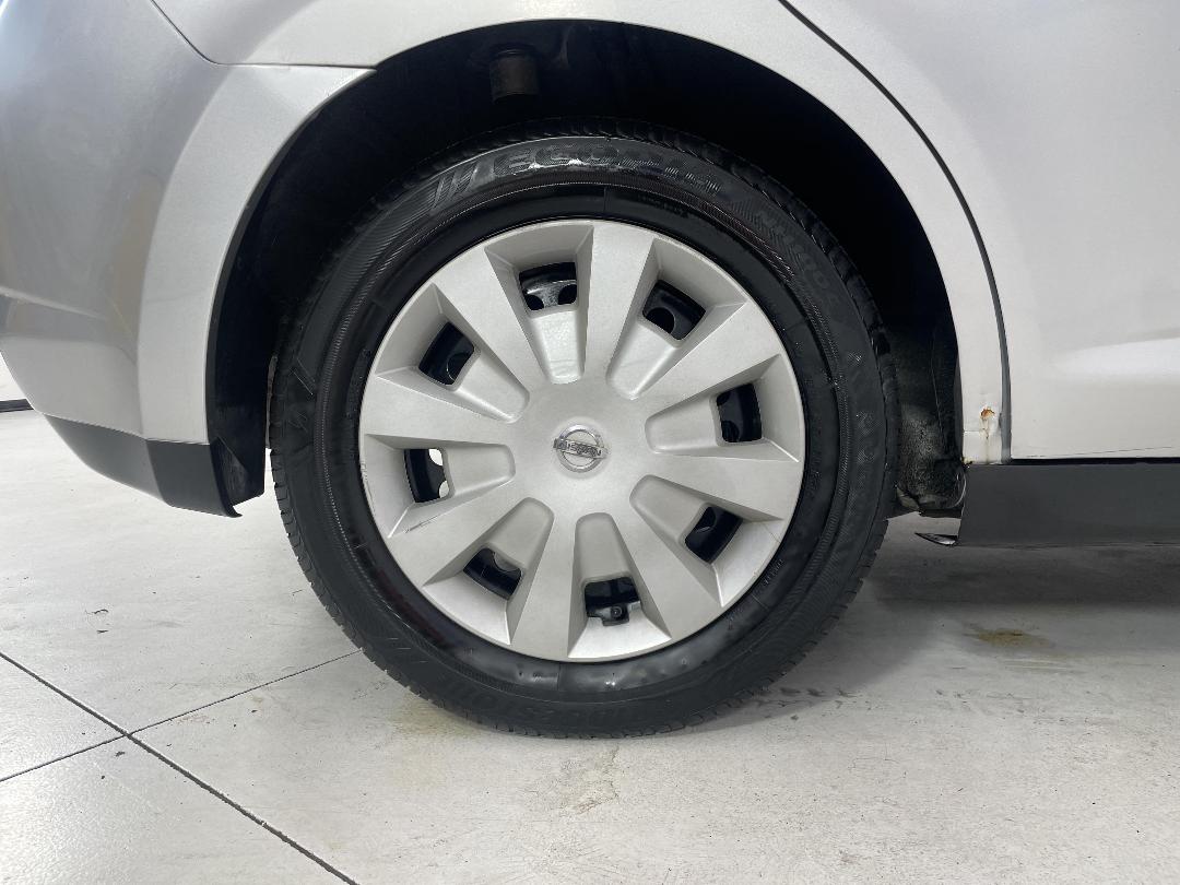 Photo '12' of Nissan Tiida Photo '12' of Nissan Tiida