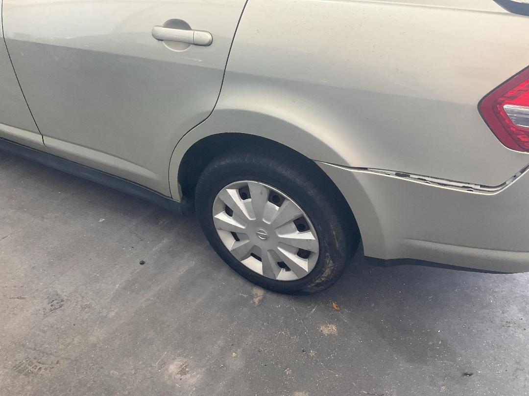 Photo '11' of Nissan Tiida Photo '11' of Nissan Tiida