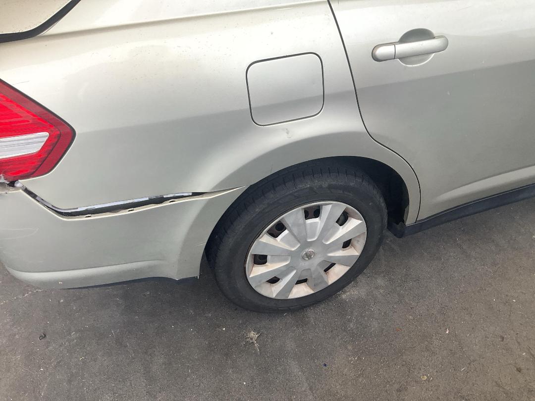 Photo '15' of Nissan Tiida Photo '15' of Nissan Tiida