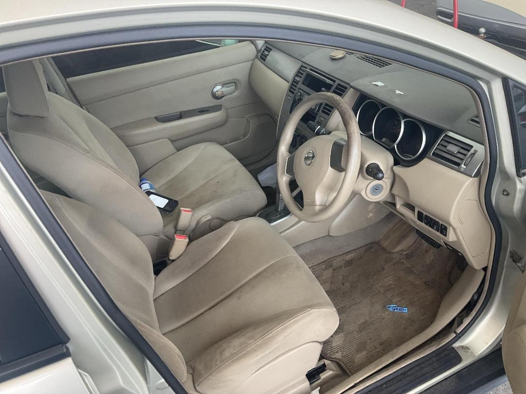 Photo '23' of Nissan Tiida Photo '23' of Nissan Tiida