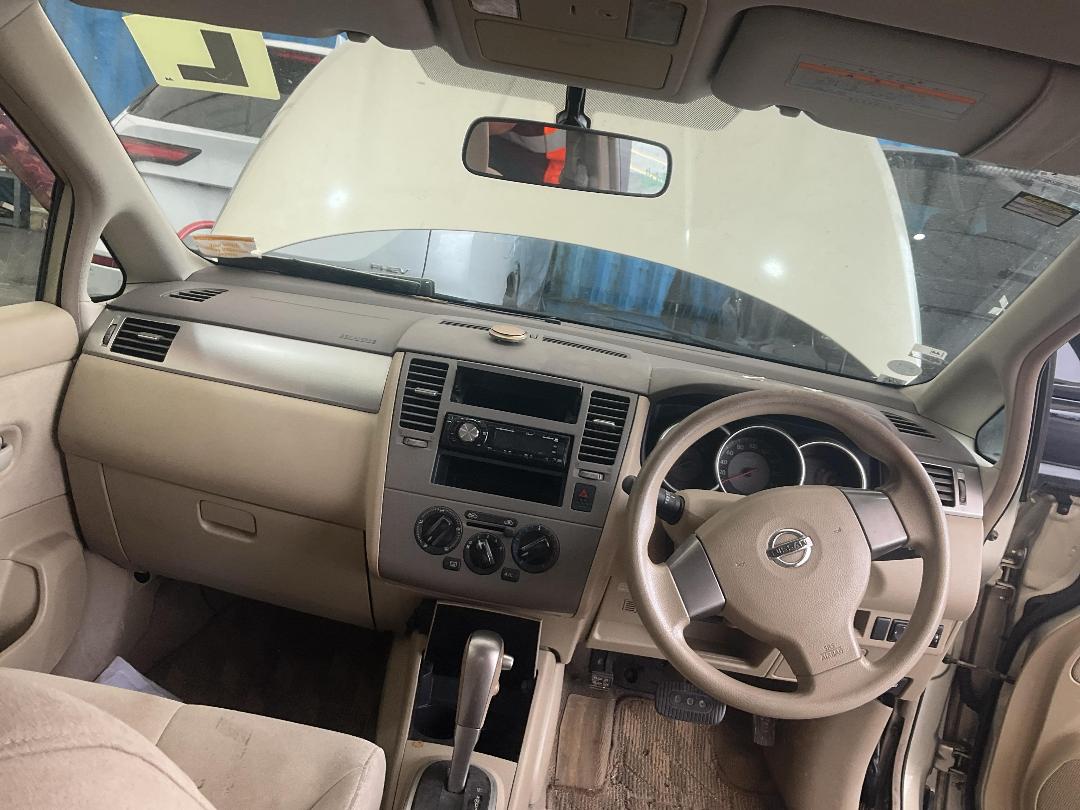 Photo '25' of Nissan Tiida Photo '25' of Nissan Tiida