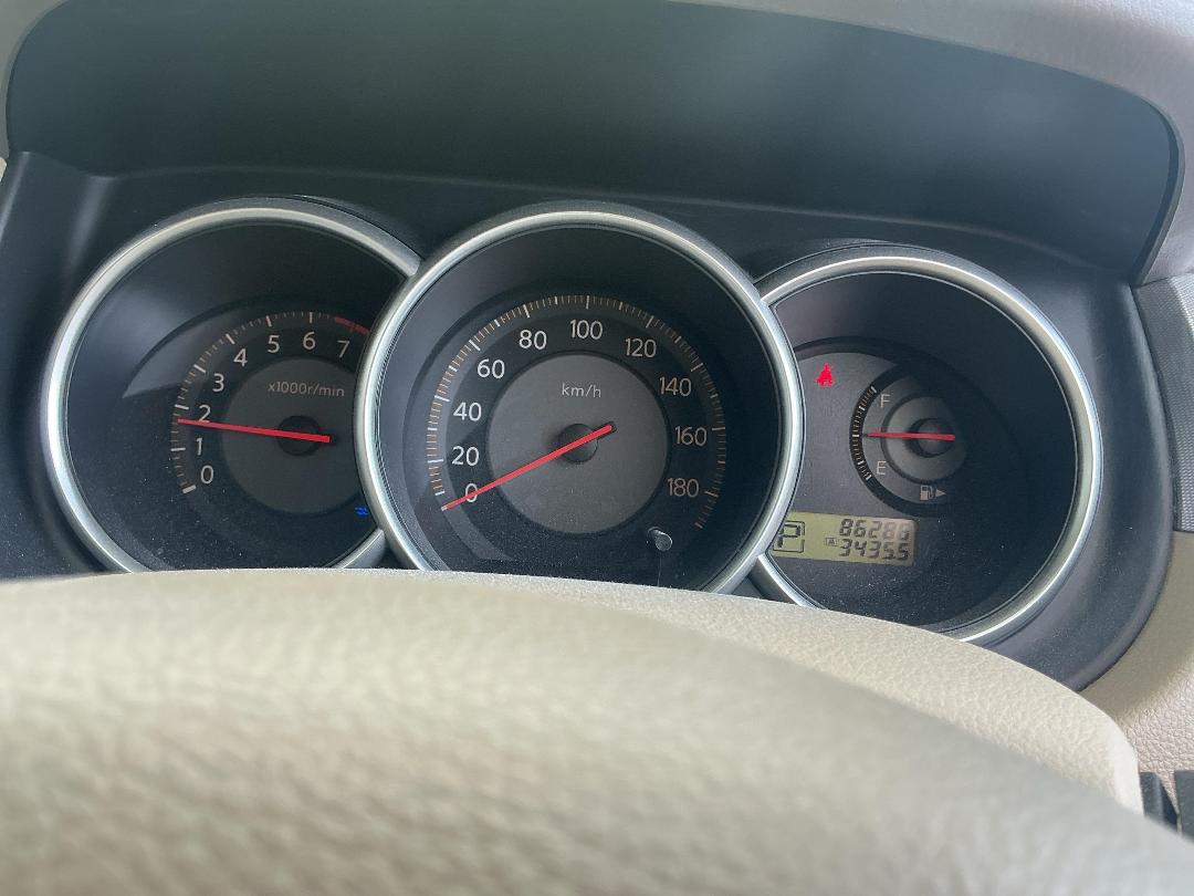 Photo '17' of Nissan Tiida