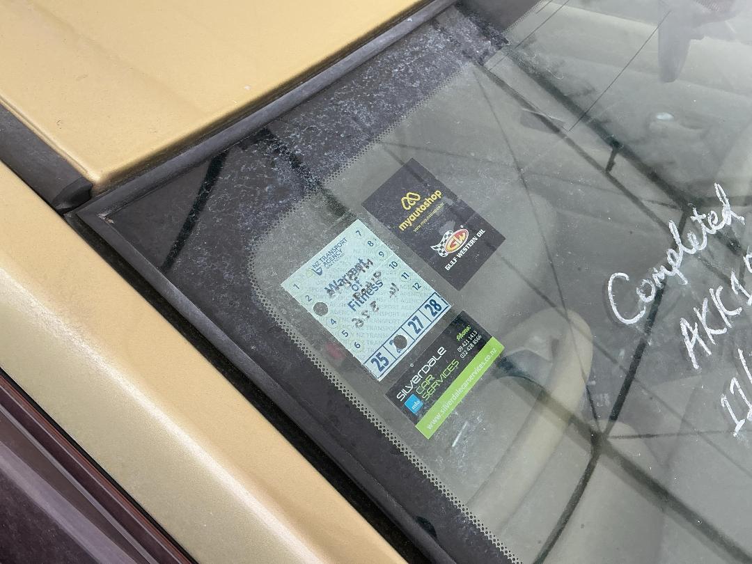 Photo '23' of Nissan Tiida