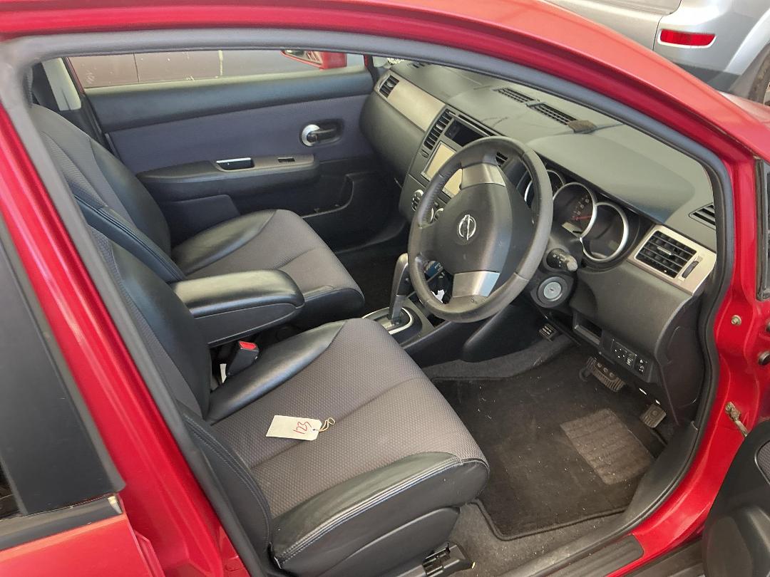 Photo '19' of Nissan Tiida