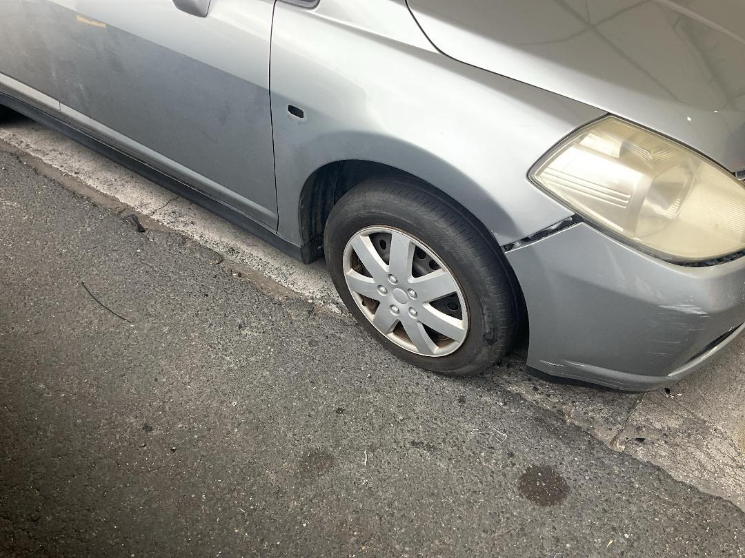 Photo '2' of Nissan Tiida