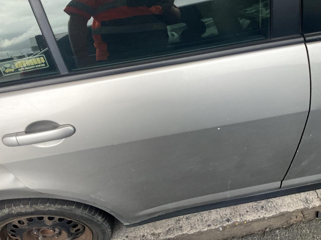 Photo '17' of Nissan Tiida