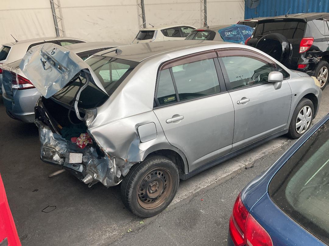 Photo '15' of Nissan Tiida