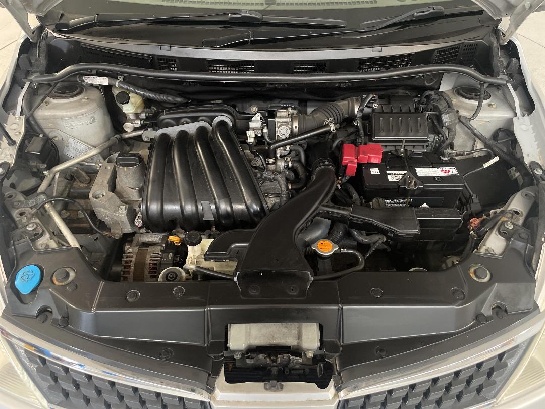 Photo '13' of Nissan Tiida