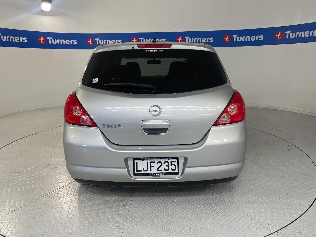 Photo '6' of Nissan Tiida