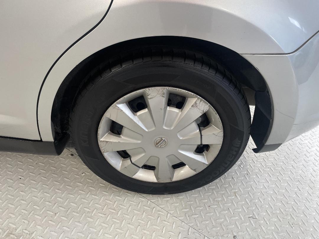 Photo '11' of Nissan Tiida