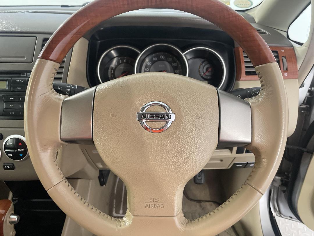 Photo '26' of Nissan Tiida