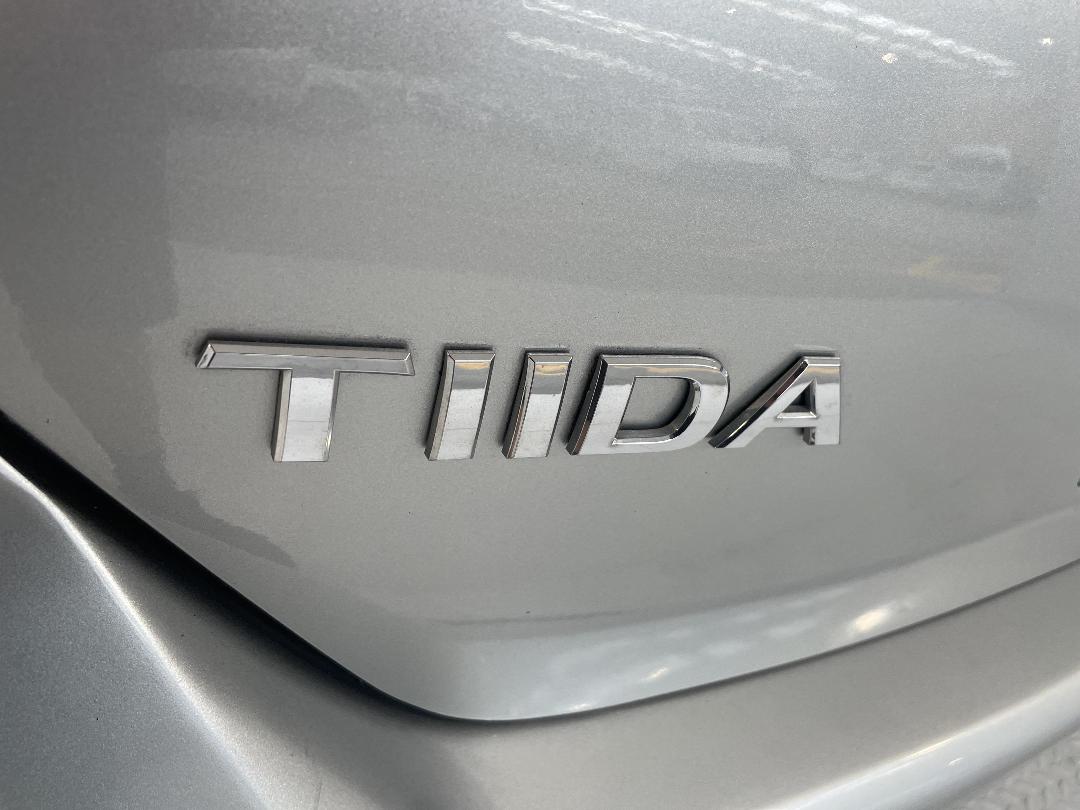 Photo '32' of Nissan Tiida