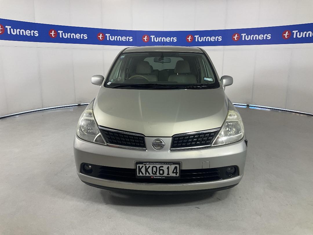 Photo '2' of Nissan Tiida Photo '2' of Nissan Tiida