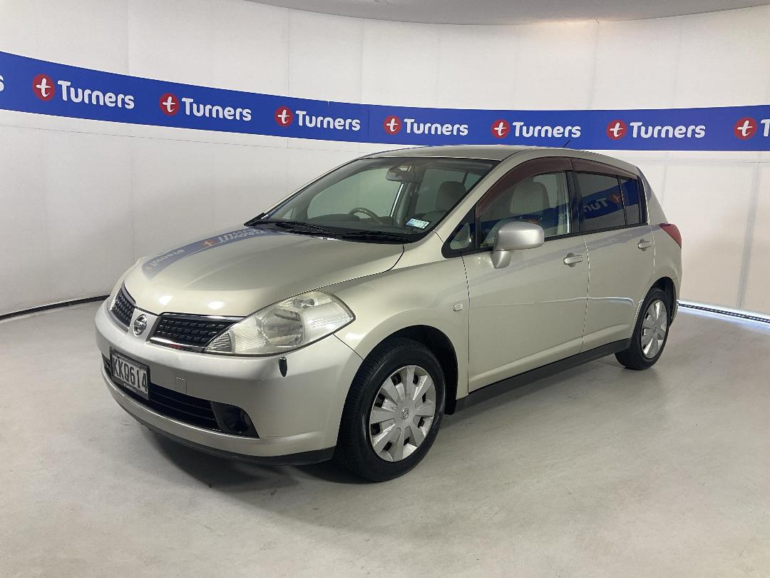 Photo '4' of Nissan Tiida Photo '4' of Nissan Tiida