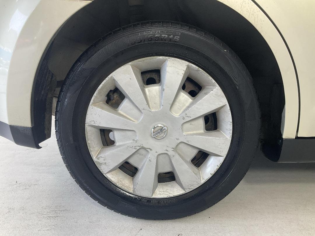 Photo '12' of Nissan Tiida Photo '12' of Nissan Tiida