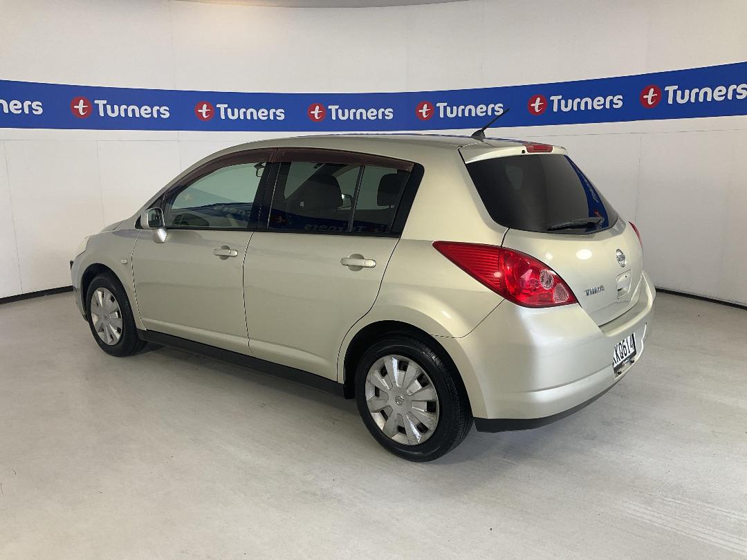 Photo '5' of Nissan Tiida Photo '5' of Nissan Tiida