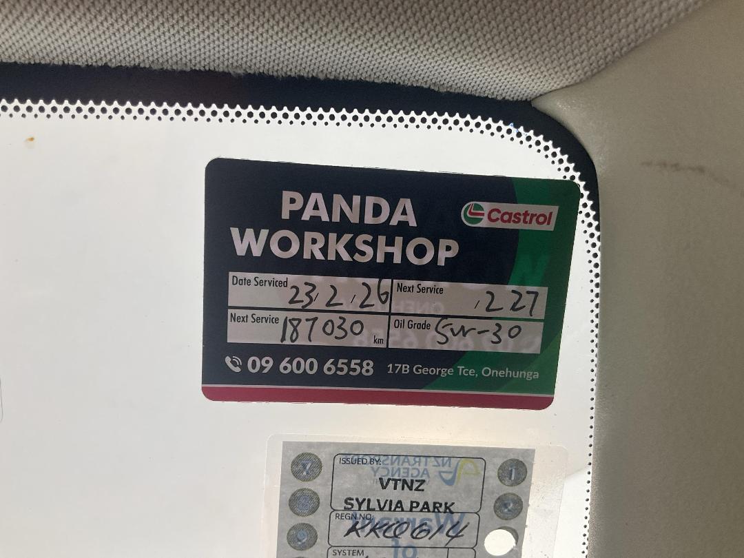 Photo '24' of Nissan Tiida Photo '24' of Nissan Tiida