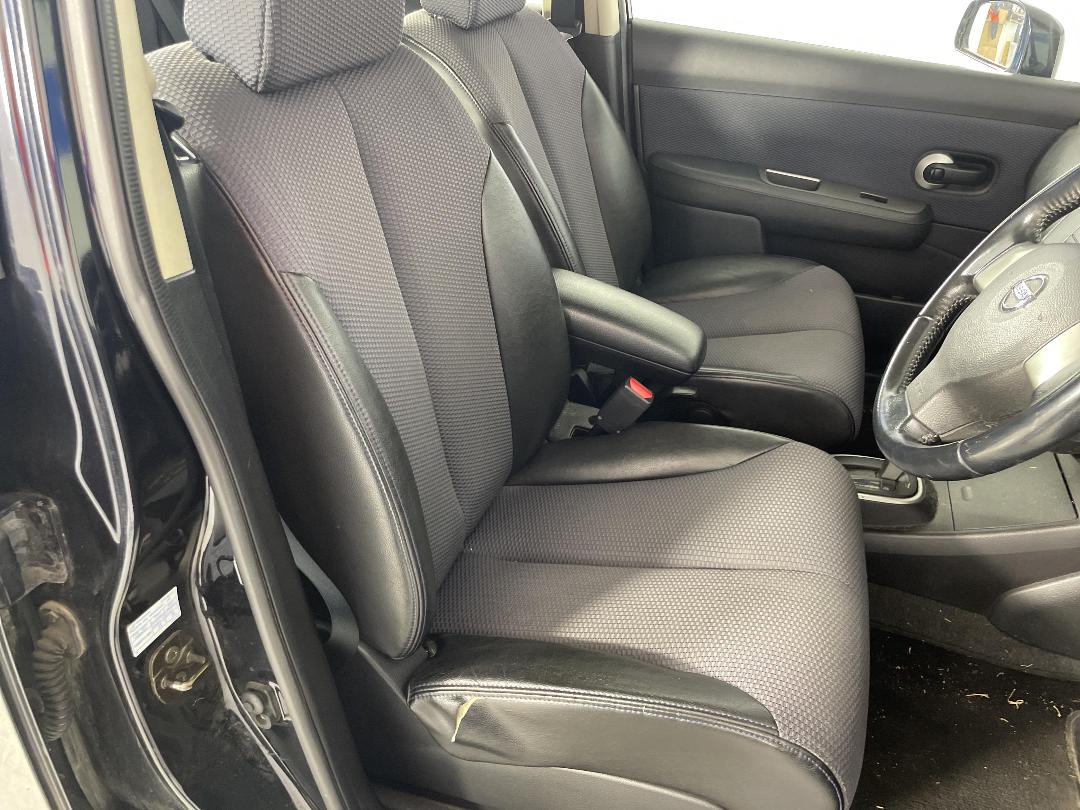 Photo '16' of Nissan Tiida Photo '16' of Nissan Tiida