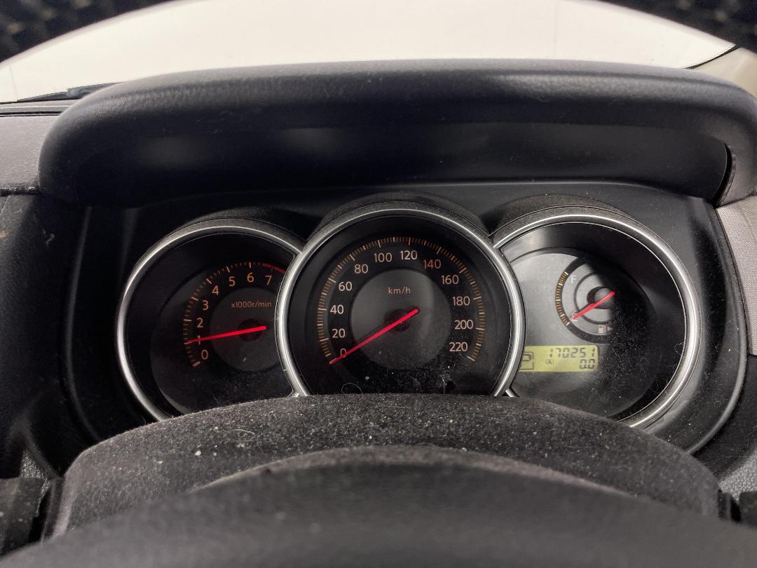 Photo '21' of Nissan Tiida Photo '21' of Nissan Tiida