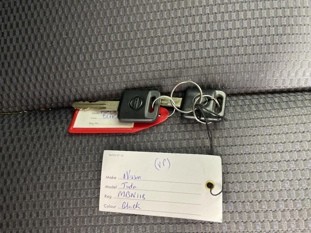 Photo '22' of Nissan Tiida Photo '22' of Nissan Tiida