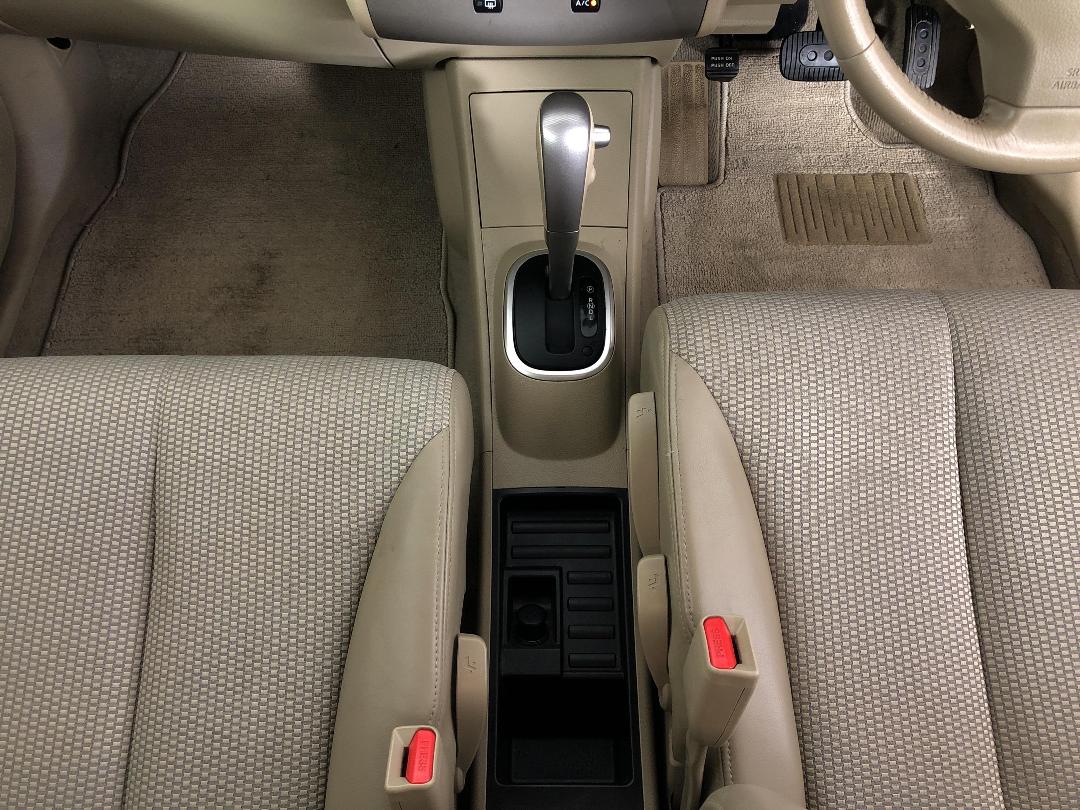 Photo '18' of Nissan Tiida