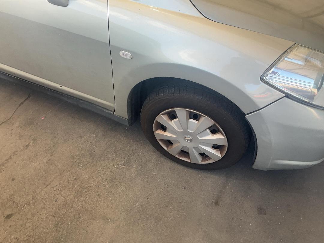 Photo '2' of Nissan Tiida