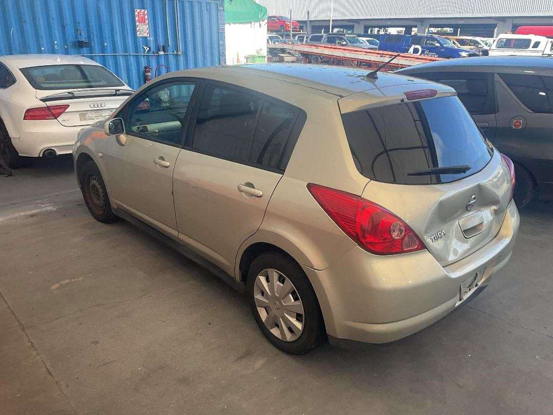 Photo '8' of Nissan Tiida