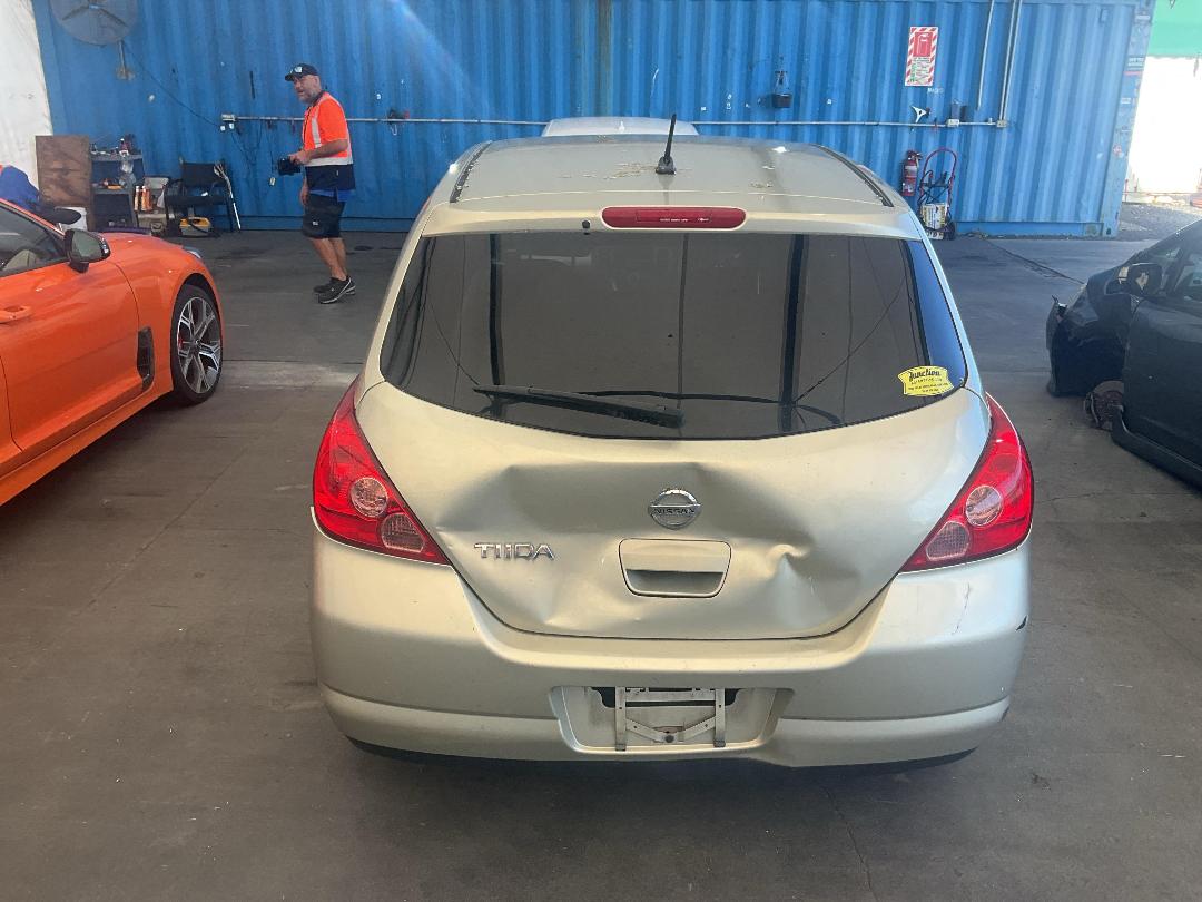 Photo '10' of Nissan Tiida