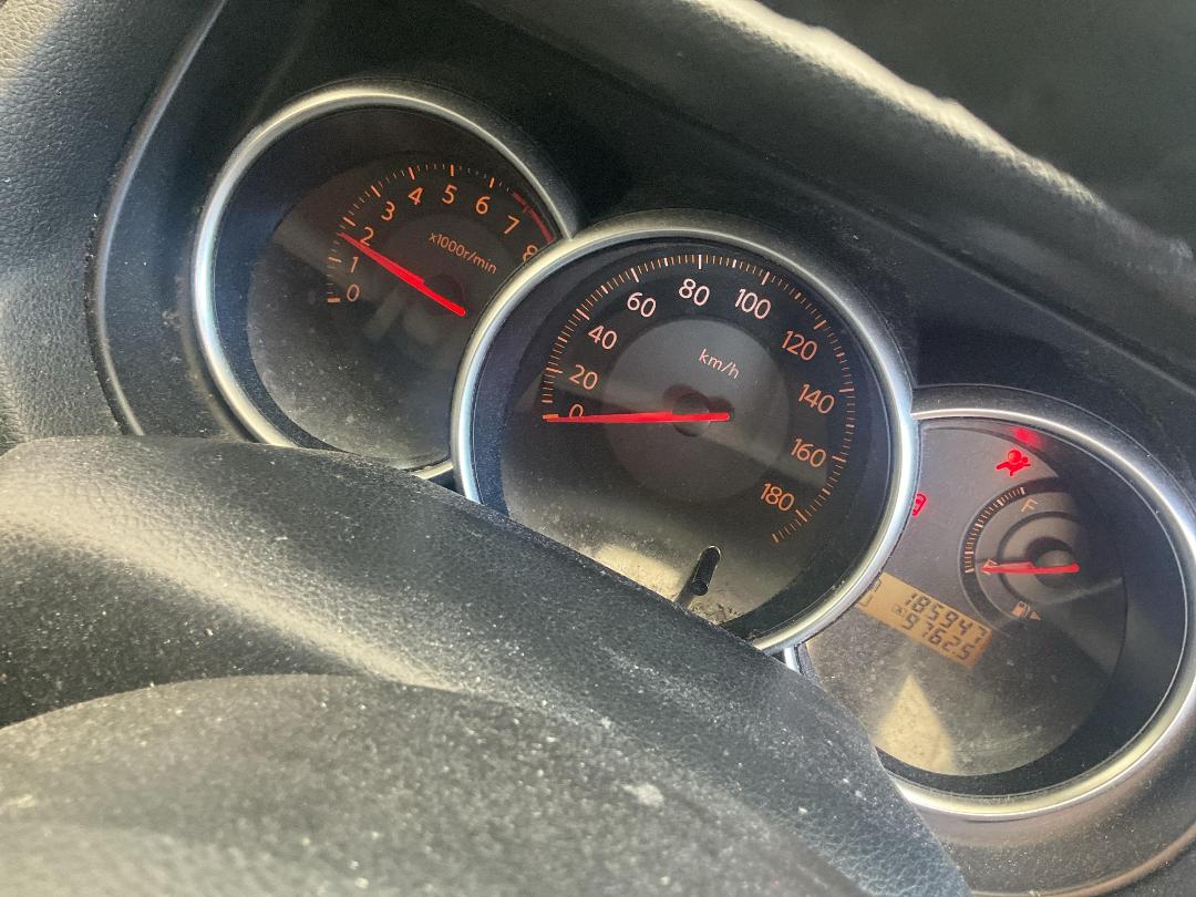 Photo '16' of Nissan Tiida