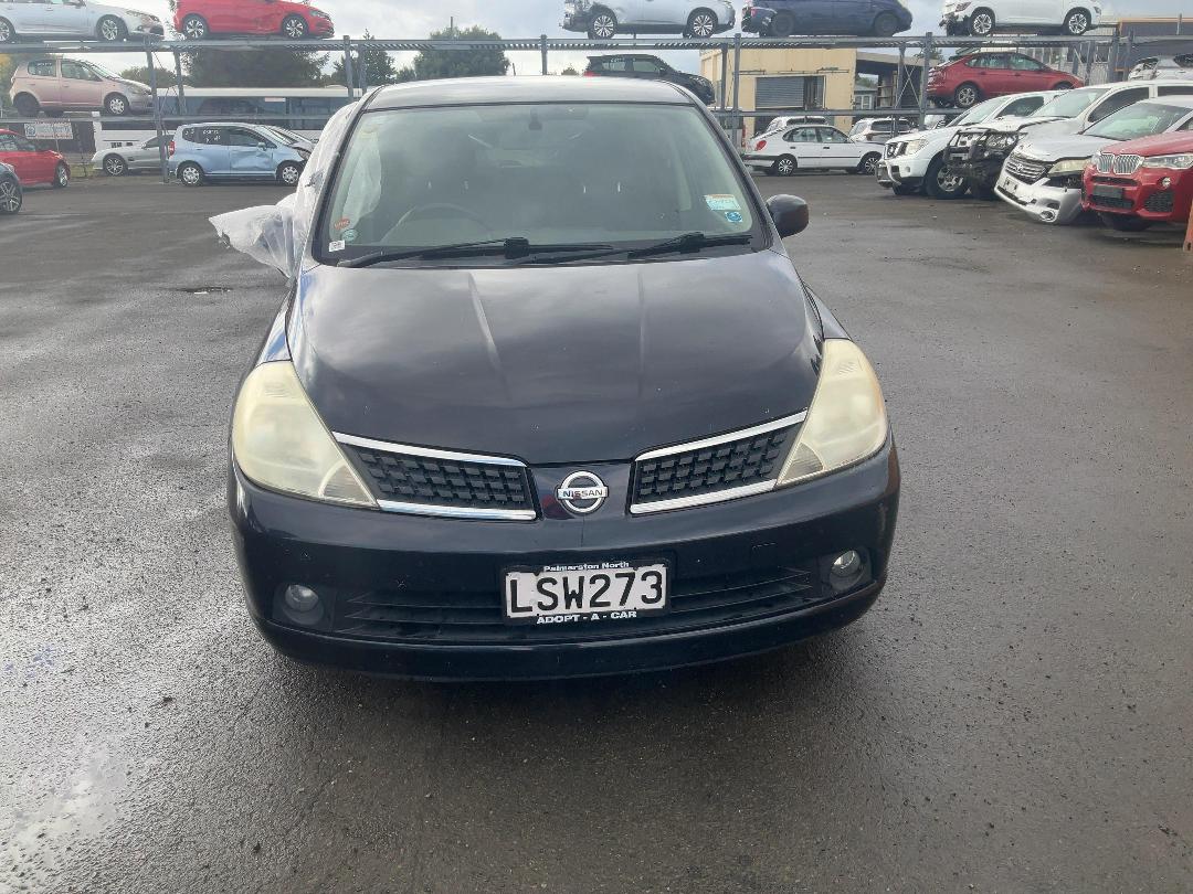 Photo '2' of Nissan Tiida