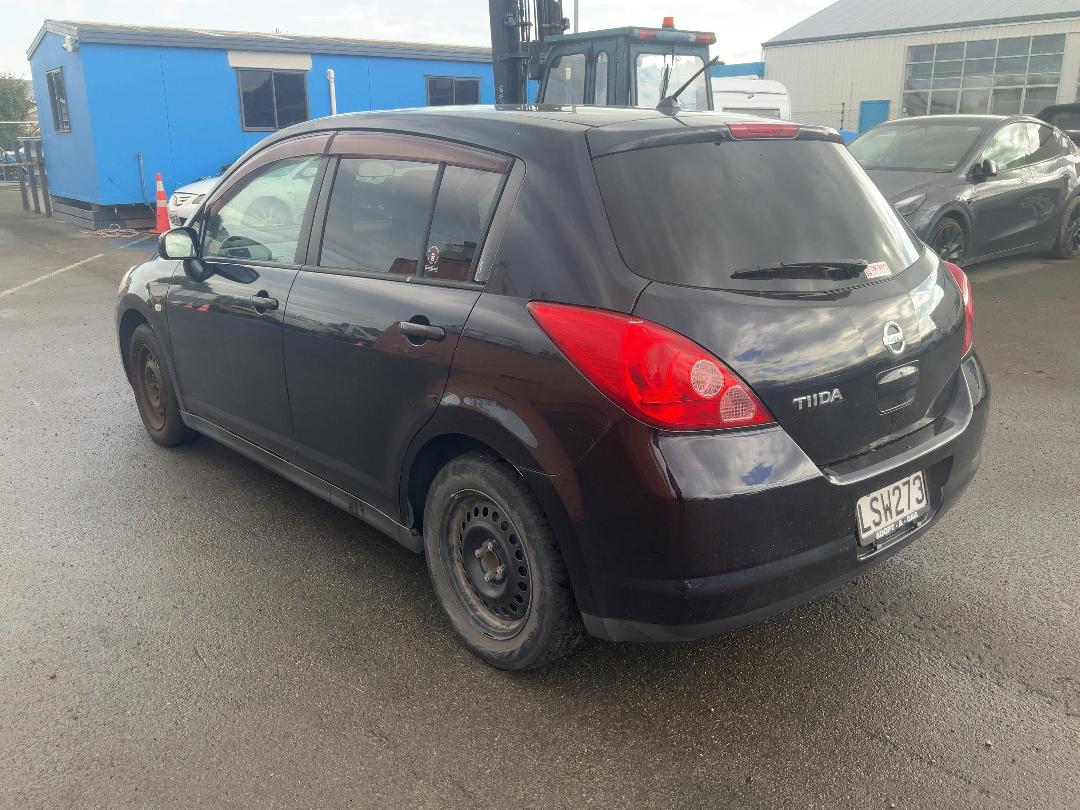 Photo '4' of Nissan Tiida