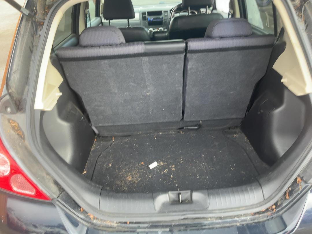 Photo '17' of Nissan Tiida