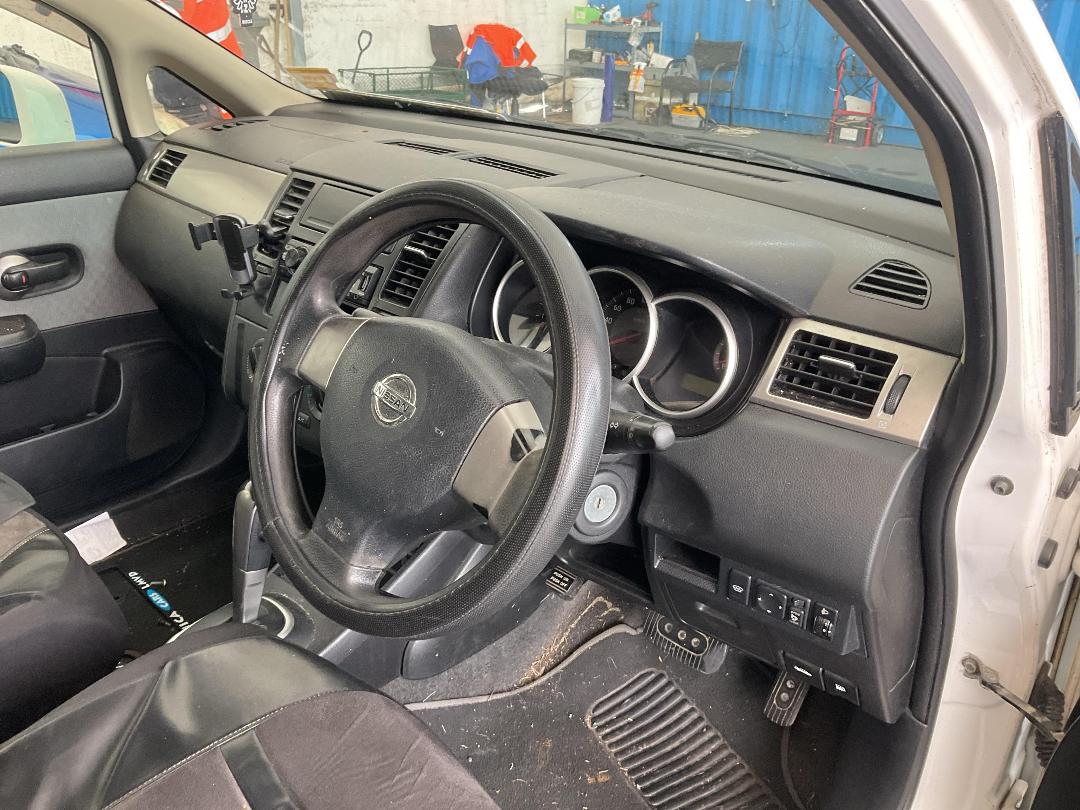 Photo '23' of Nissan Tiida Latio