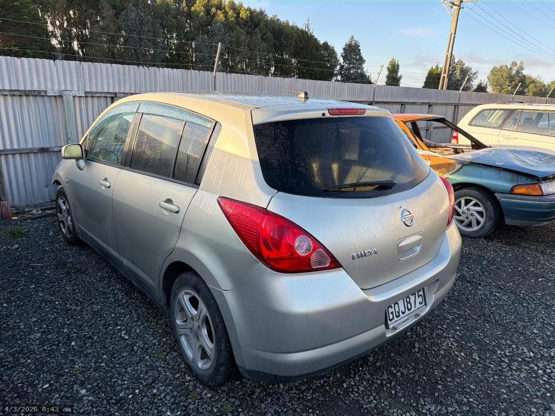 Photo '2' of Nissan Tiida