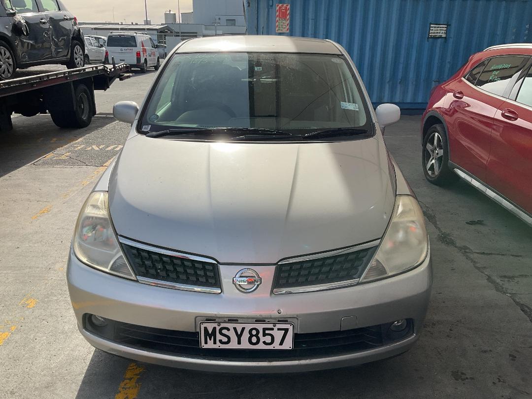 Photo '2' of Nissan Tiida