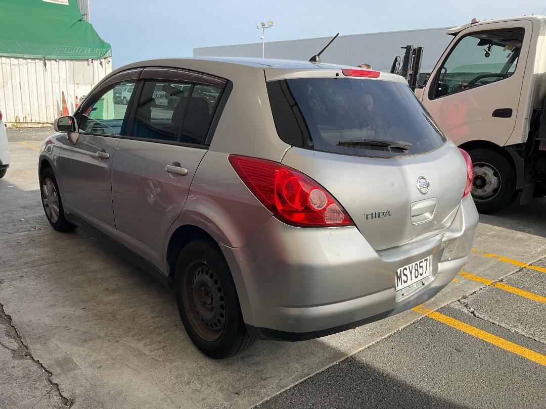 Photo '8' of Nissan Tiida