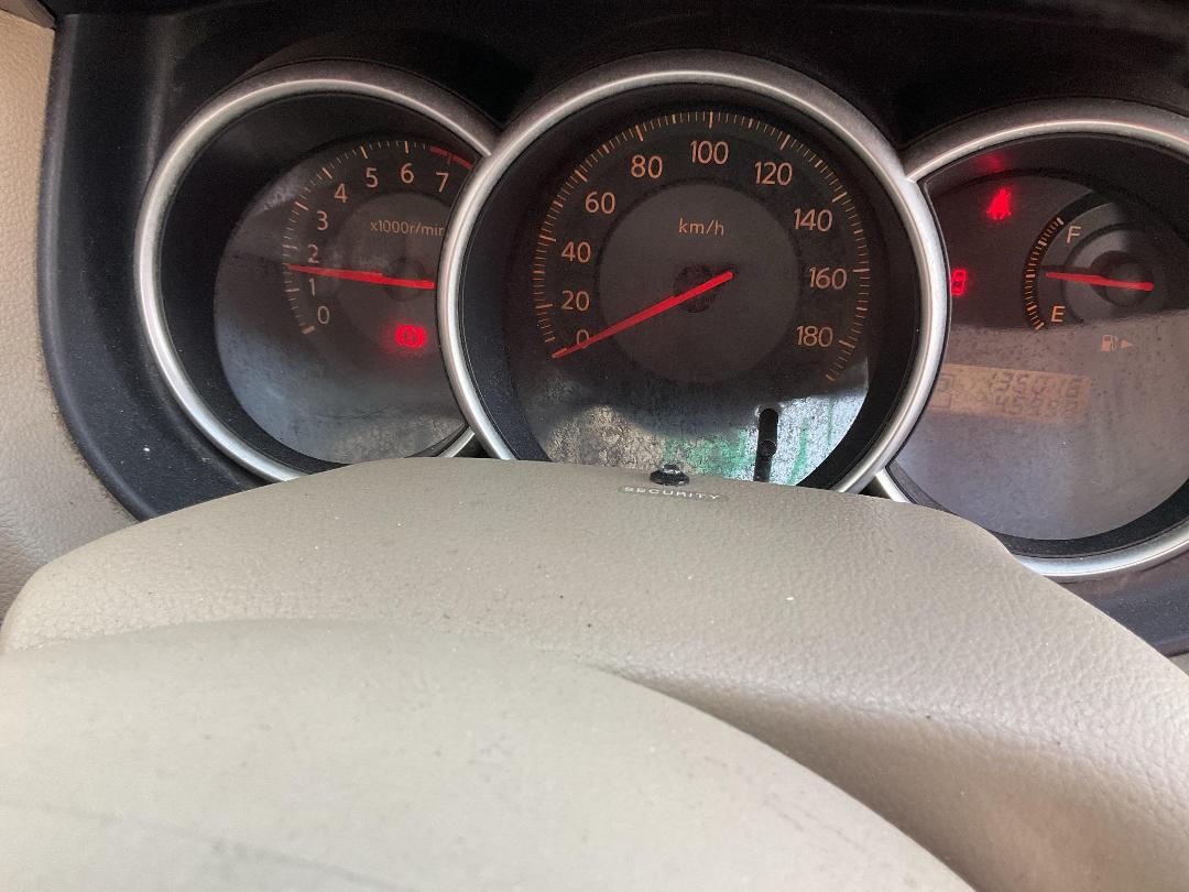 Photo '18' of Nissan Tiida