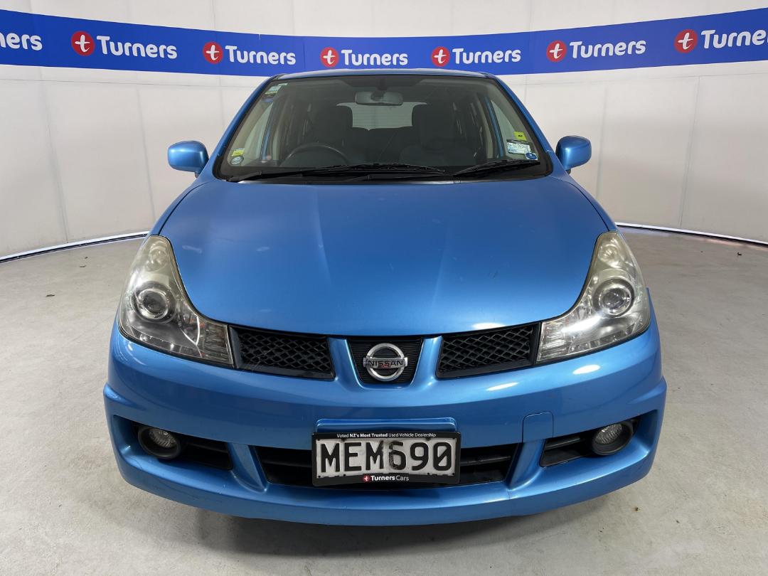 Photo '2' of Nissan Wingroad Photo '2' of Nissan Wingroad