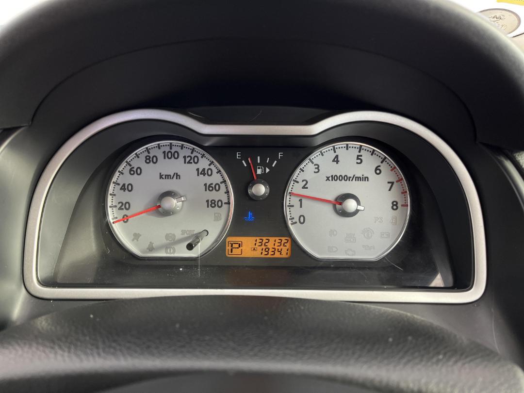 Photo '21' of Nissan Wingroad Photo '21' of Nissan Wingroad