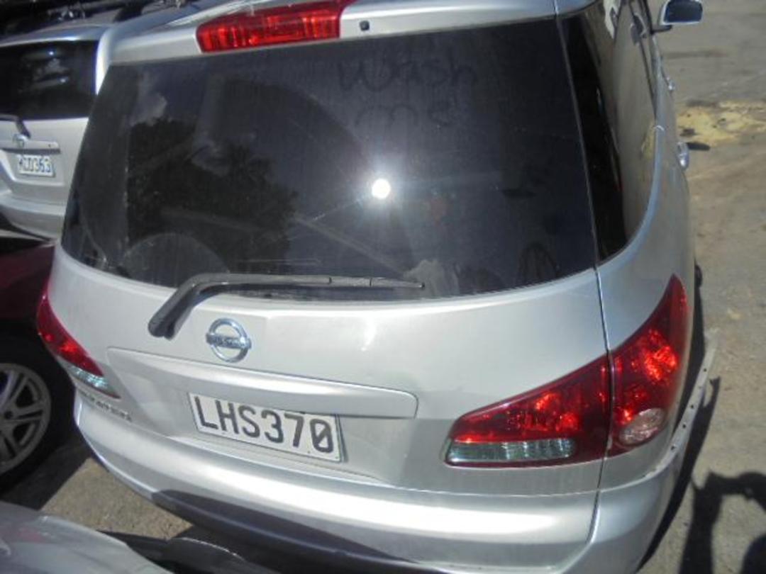 Photo '3' of Nissan Wingroad Photo '3' of Nissan Wingroad