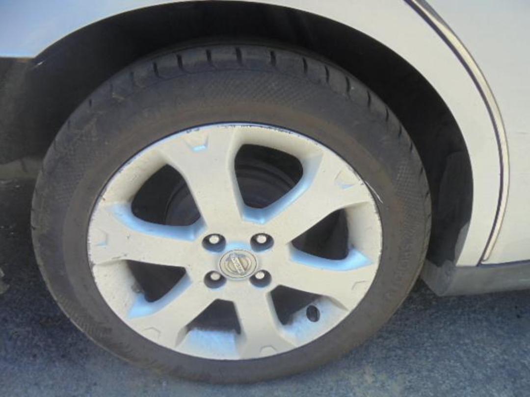 Photo '10' of Nissan Wingroad Photo '10' of Nissan Wingroad