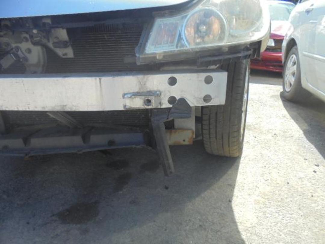 Photo '18' of Nissan Wingroad Photo '18' of Nissan Wingroad