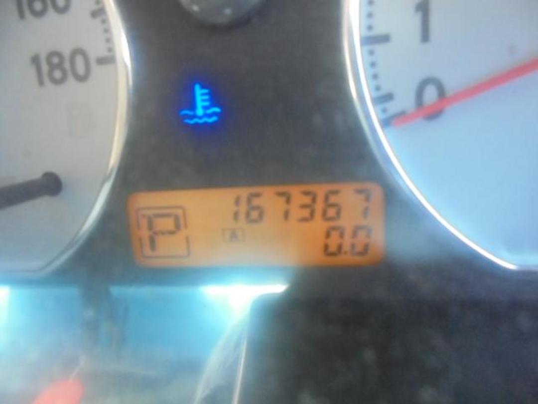 Photo '21' of Nissan Wingroad Photo '21' of Nissan Wingroad