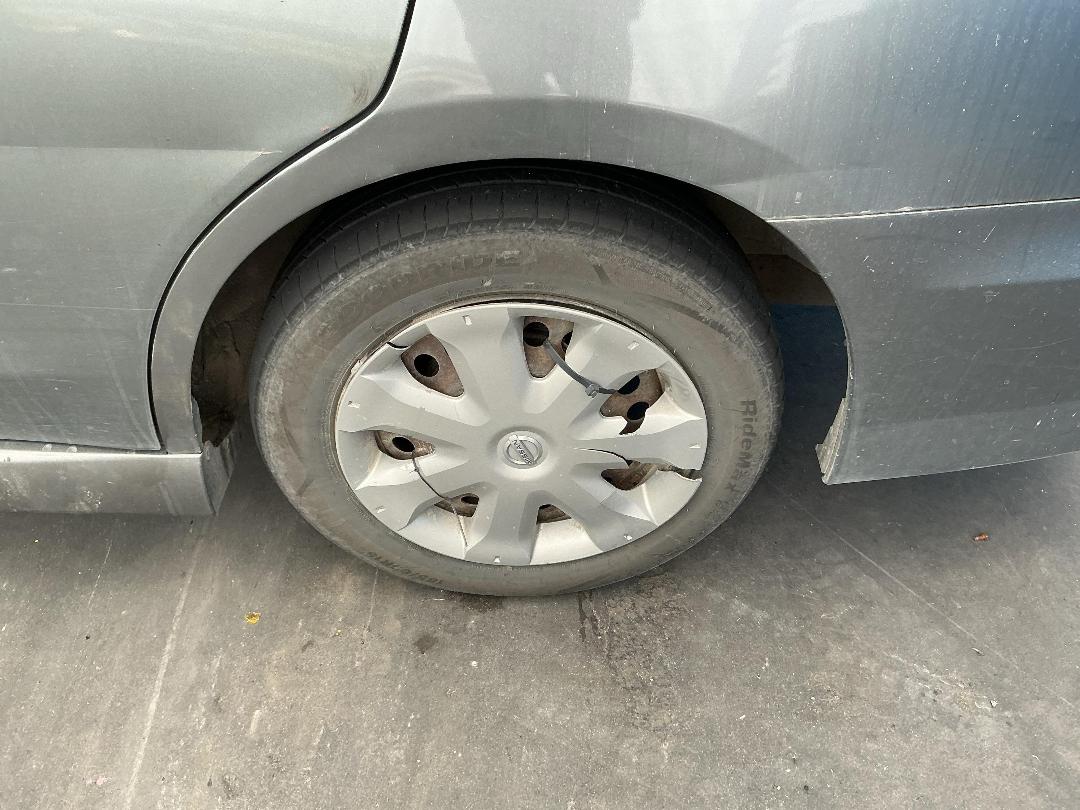 Photo '14' of Nissan Wingroad Photo '14' of Nissan Wingroad